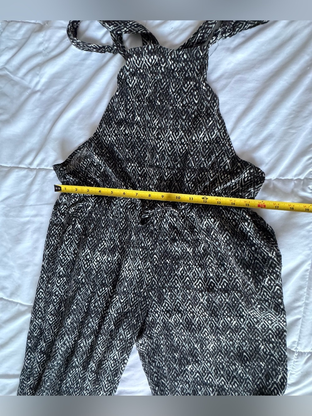Wet Seal Black and White Geometric Maxi Jumpsuit - Picture 3 of 8